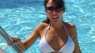 Let's Start Front-Row Amy's "Best Cleavage" Day With An Ode To All She, And It, Represents